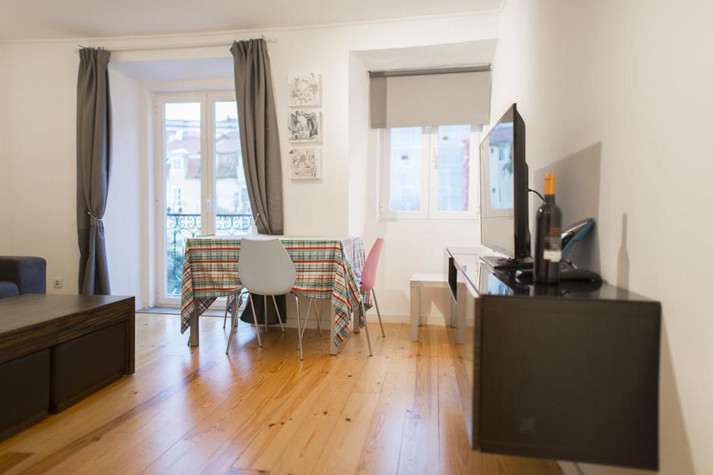 Apartamento Martires Da Patria Lisboa Ngoại thất bức ảnh